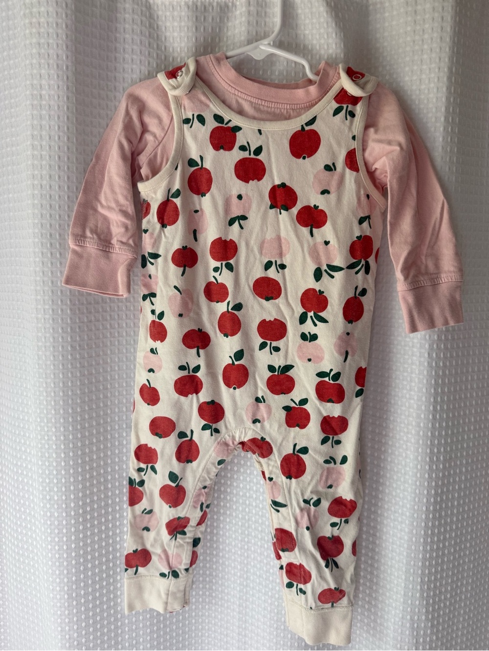 Hanna Andersson Pink & Red Apple Print Footie with Pink Tee